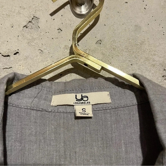 Ya Los Angeles Button Down Shirt Roll Tab Top Blouse Size S Womens Heather Grey - Picture 3 of 8